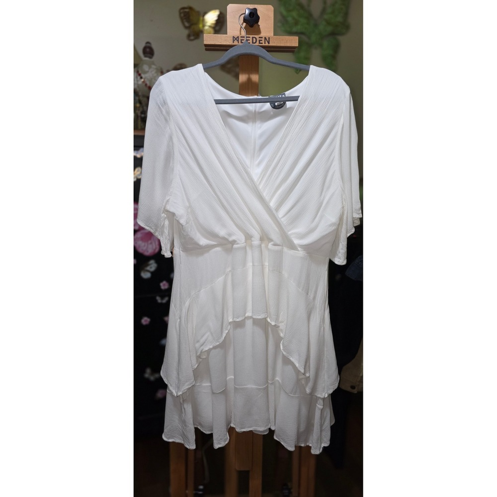 Arula White Textured Surplice V-Neck Tiered Ruffle Mini Dress Size A Womens